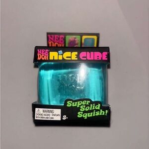 Nice Cube Super Solid Squish - Teal